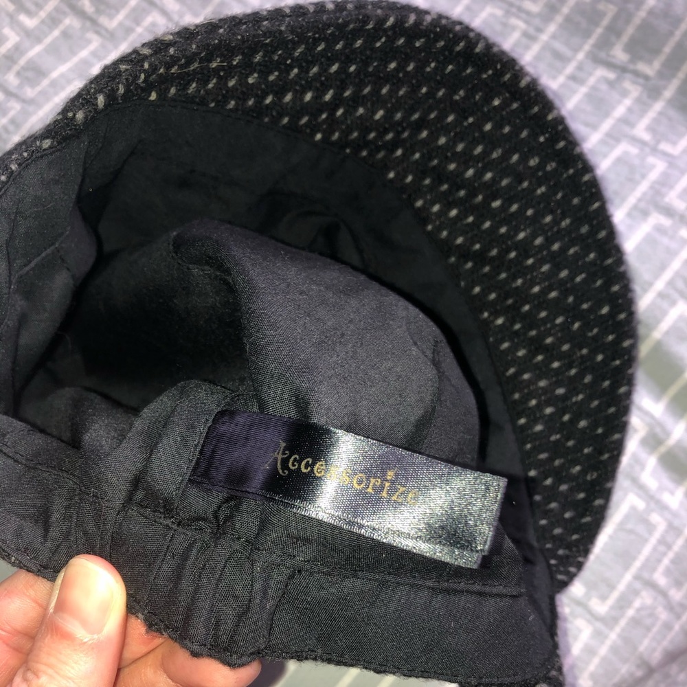 Cloche hat - Picture 4 of 5
